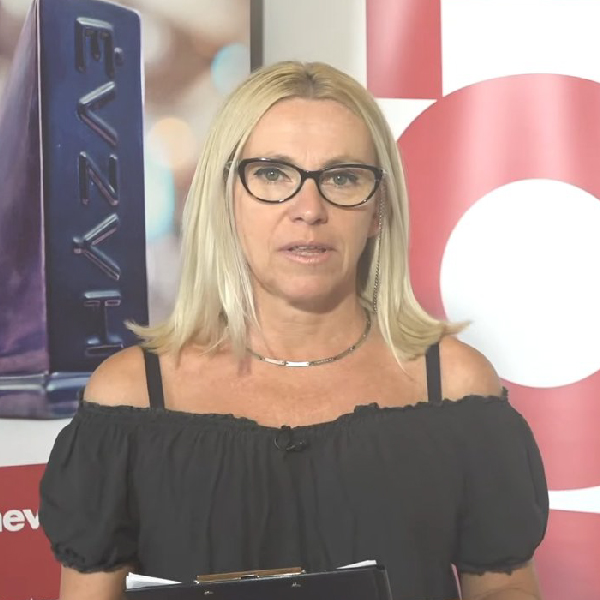 Rajki Diána 600x600 01