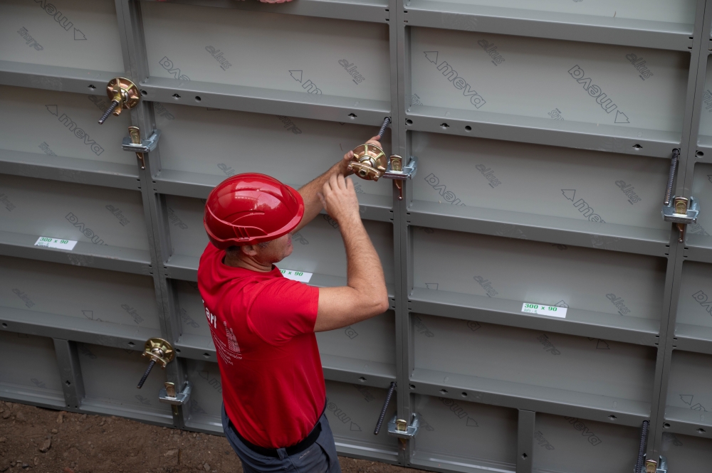 MEVA Alufix zsalu beepites kisebb